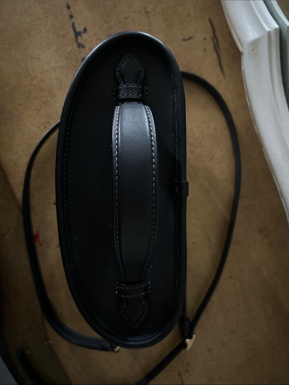 Coach Trail Bag Black Leather Crossbody with Gold Hardware - Picture 2 of 8